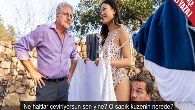 Asyalı Kız Ailesinin Evinde Kuzenim Dediği Oğlanla Seks Yaptı