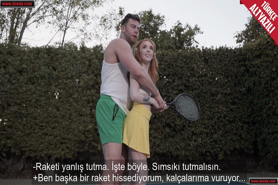 Tenis Öğreten Kuzeninden Raket Tutma Dersi Alırken Amına Şut Çektirdi